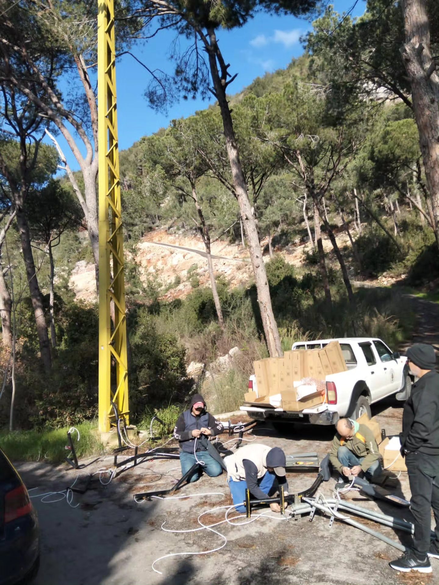 أعمال الإنارة على طريق الأقمار الاصطناعية